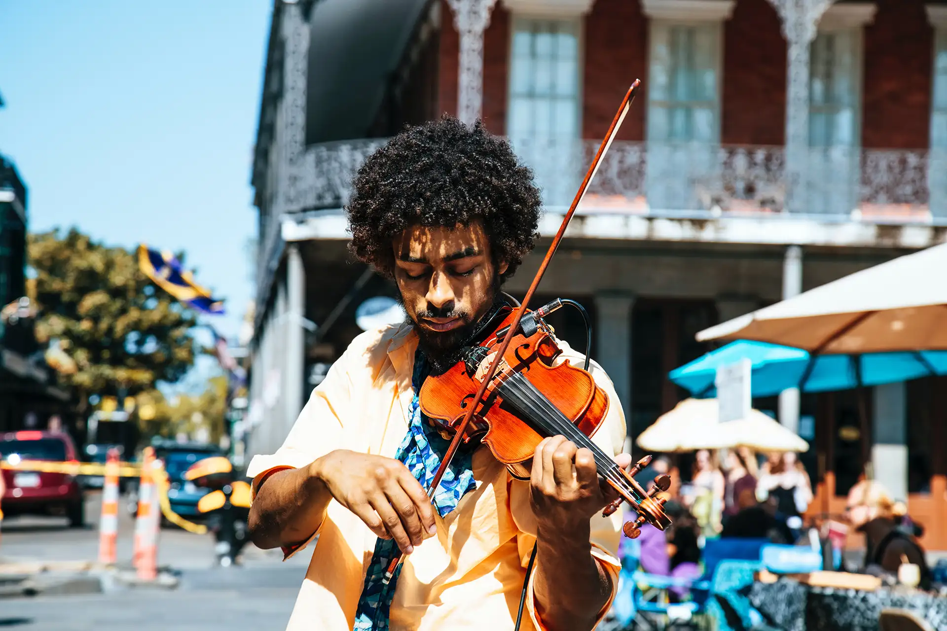 violin player